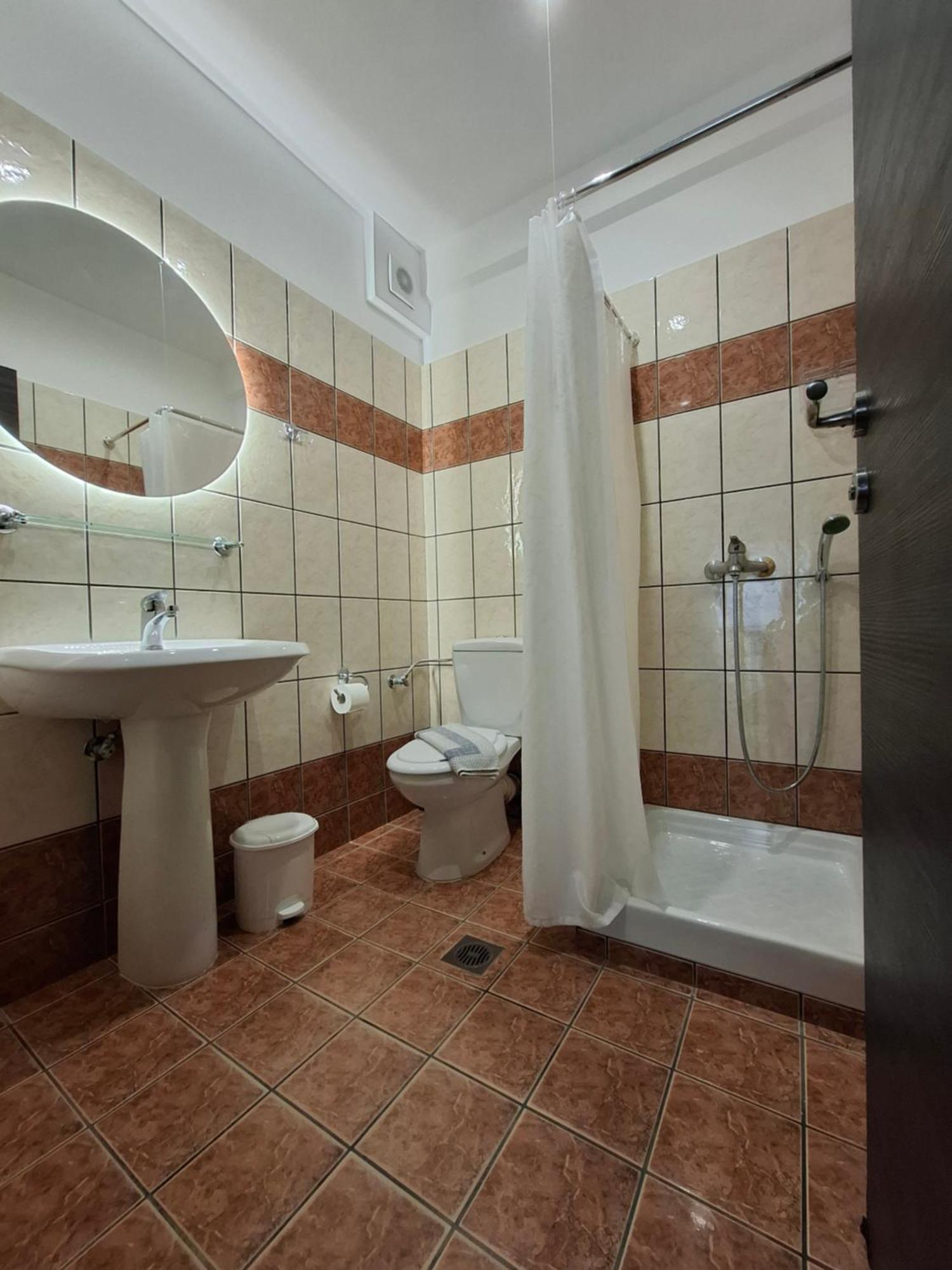 Hotel Kostas Olympiakí Aktí Exteriér fotografie