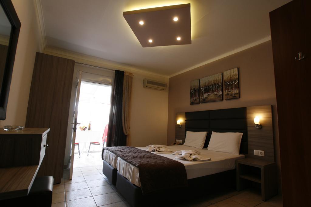 Hotel Kostas Olympiakí Aktí Exteriér fotografie